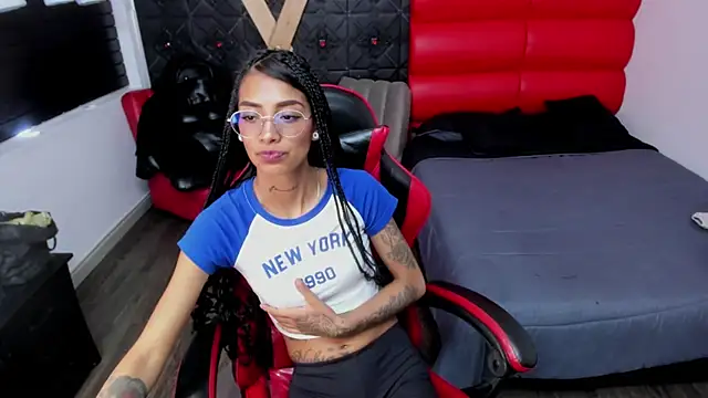 KarlaSlutSkinny__ লাইভ XXX চ্যাট