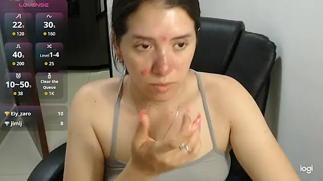 spicey_latina's Live XXX Chat