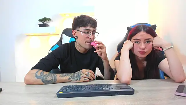 XXX chat uživo modela Kenji_n_Rousse