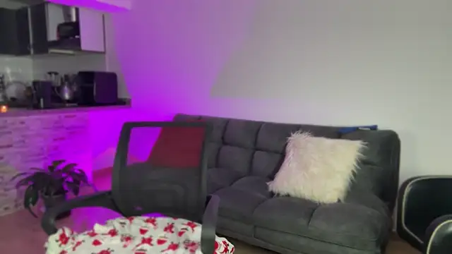 Webkamerová show karimelee_