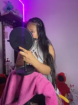 iam_valery Adlı Modelin Canlı XXX Sohbeti