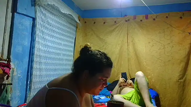Show de pecadodulce123 na webcam