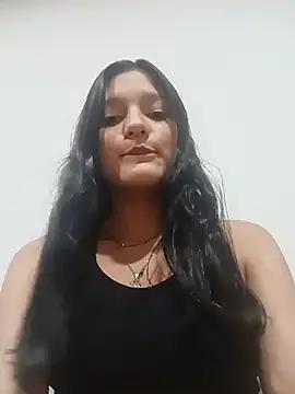 Sweet_Innocence_ élő XXX-chatje