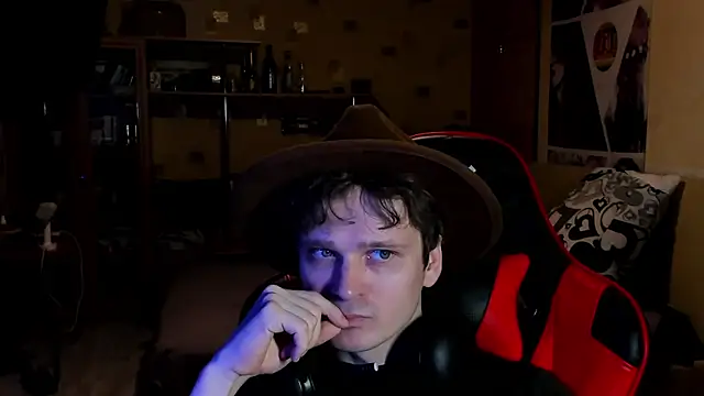 Webkamerová show Enshroded