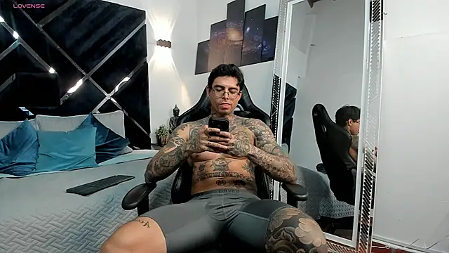 Show de EdoardoJS na webcam