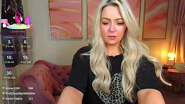 Lola_Lovexxxx webcam show
