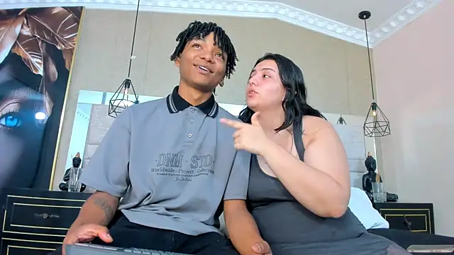 dafne_and_erick_'s Webcam Show