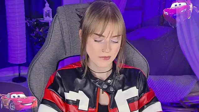 Chat +18 de KiraMontoya ao vivo
