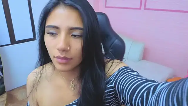 zedin02_a's Live XXX Chat