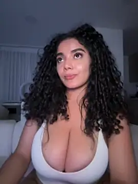 Curlyierr Live XXX-Chat