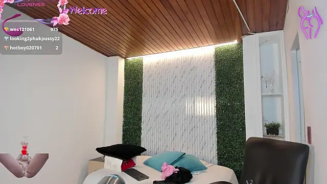 Chat XXX en directo de victoria_mooree