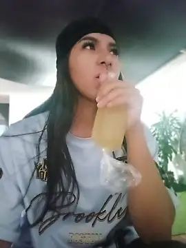 عرض كام MeelFox
