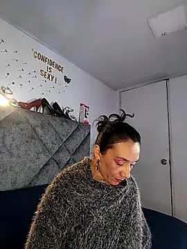 Czat XXX na żywo – Shantey_Laurent