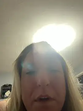 sweetkacibaby's Webcam Show