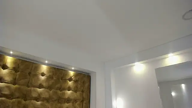 violet_giraldon Live XXX chat