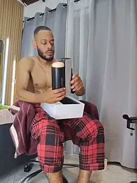 Oliver_bigblack_cock webcam show