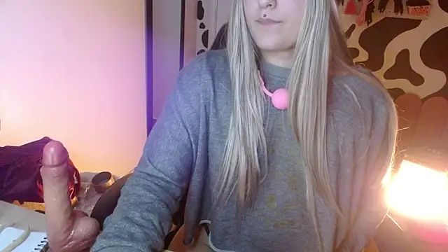 hi_elora – Naživo XXX chat