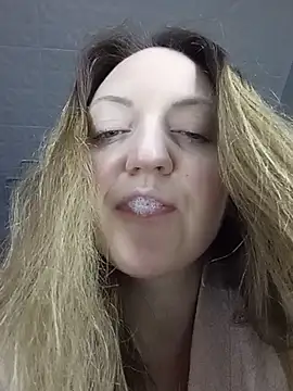 KattyLuuu Chat XXX live