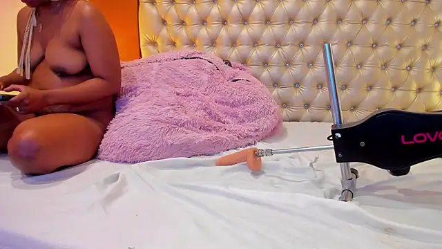 IsabellaaLux_ Adlı Modelin Canlı XXX Sohbeti