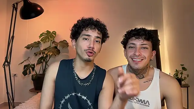 Chat XXX ao vivo de Noah_and_Steven
