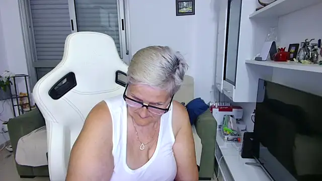 Selenna57 Live XXX-chat
