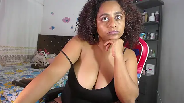 Chat XXX en directo de BellaKarla