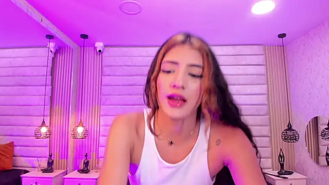 VictoriaaBlair Live XXX-chat