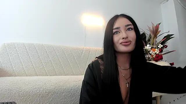 EmeraldKatt Chat XXX live
