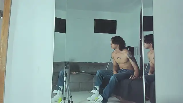 TonyBenedetti 网络视讯表演