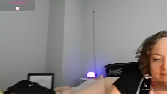 julimonroe's Webcam Show
