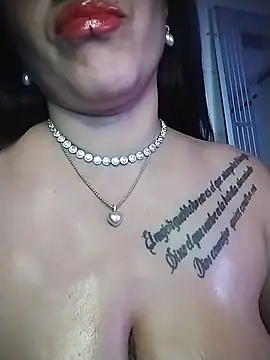 chelaqueen_'s Live XXX Chat