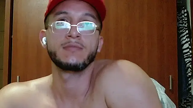 MarcusMilarcn Live XXX chat