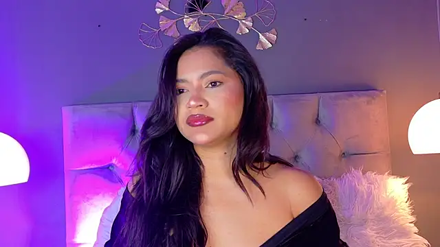 kendalFox_ Adlı Modelin Canlı XXX Sohbeti