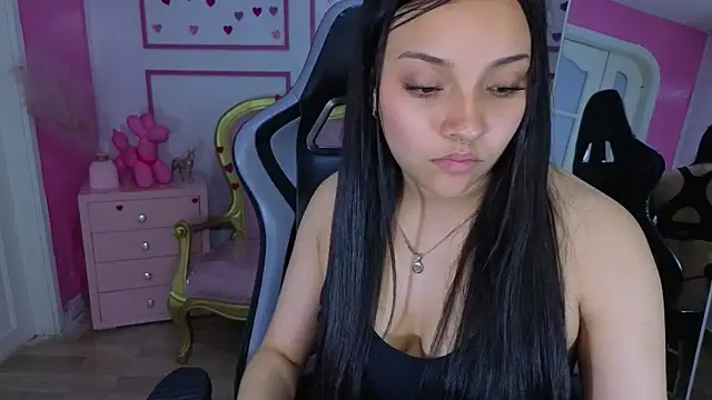 Chatroom XXX en direct de lia_harper_t