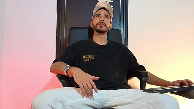 Kratoswolf Live XXX Chat