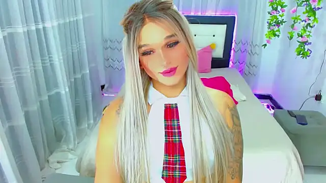 TaylorMonn Live XXX chat