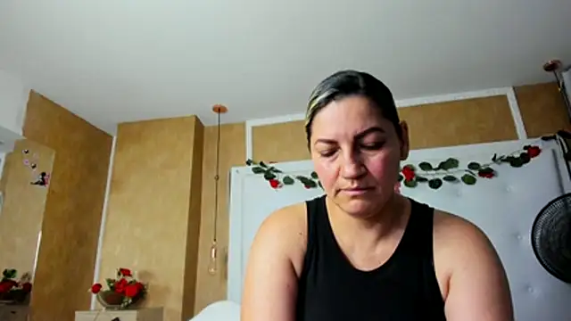 Heidy_milf 라이브 XXX 채팅