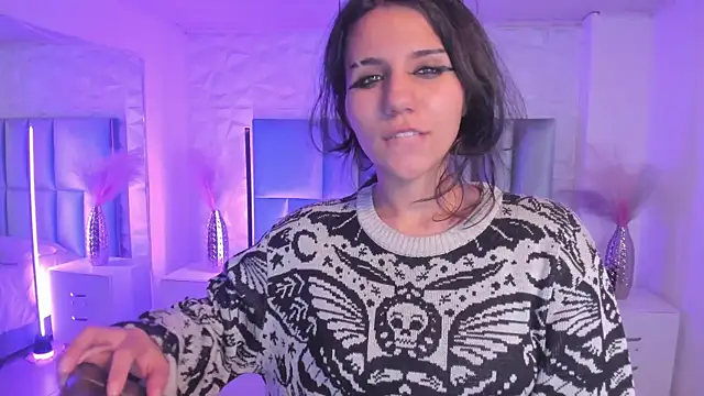 HollyPeach 라이브 XXX 채팅