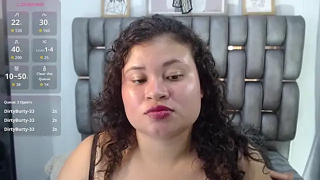 XXX chat uživo modela Madison_Copers
