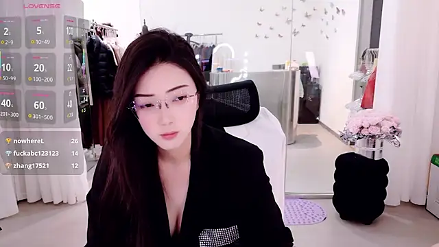 yangyang-777 Adlı Modelin Web Kamerası Şovu