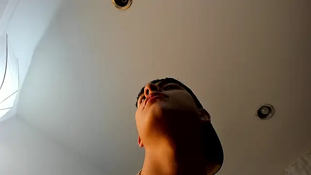 Lander_Cruz 即時 XXX 聊天