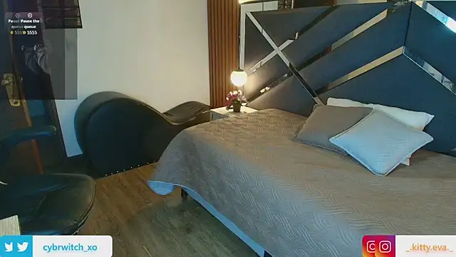 Kittie_Vixen's Live XXX Chat