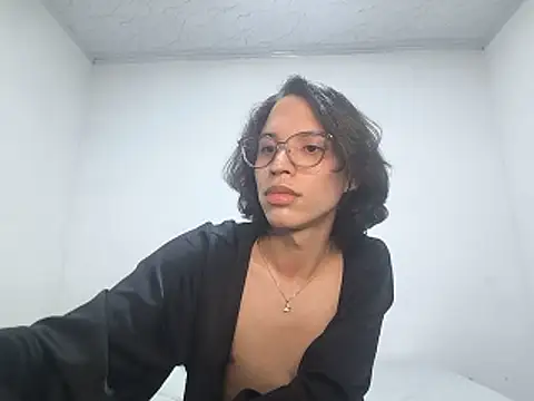 LONDON_ROSE Live XXX-chat