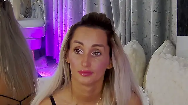 IsabelleEthan élő XXX-chatje