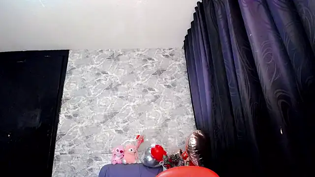Iris_Gill Adlı Modelin Canlı XXX Sohbeti