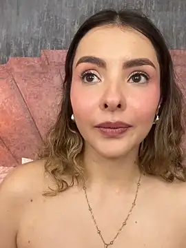 GrethaSounders Adlı Modelin Web Kamerası Şovu