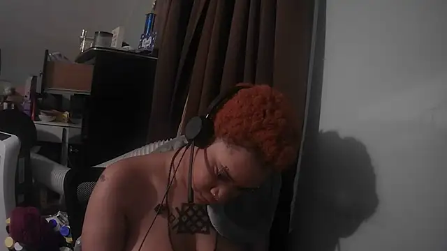 Chatroom XXX en direct de nickytheehawtie
