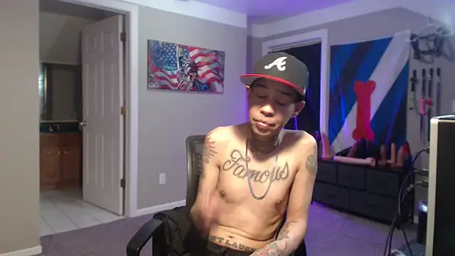 Michigan9000 Live XXX-chat