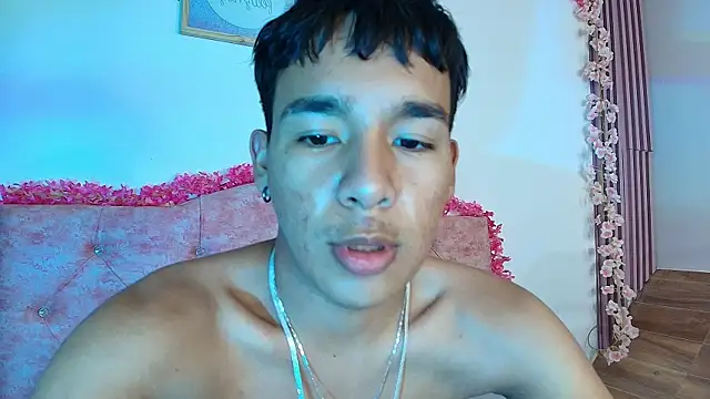 noa_hot69 在線直播表演