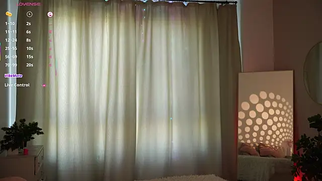OssieCrews Adlı Modelin Canlı XXX Sohbeti